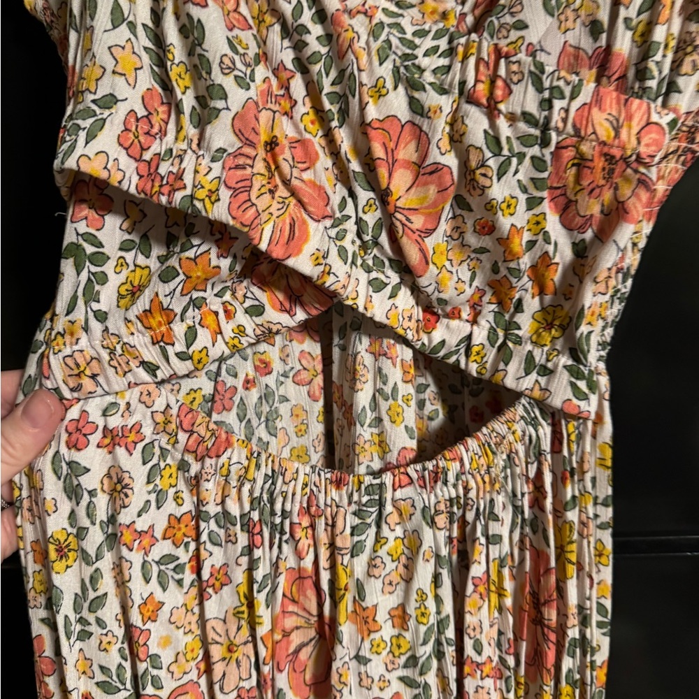 Floral Puff Sleeve Midi Dress - Picture 8 of 13